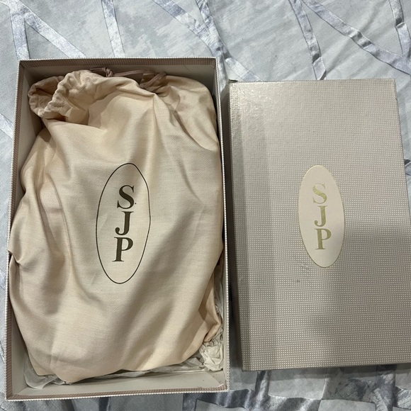 SJP by Sarah Jessica Parker Vibrant Pink Heels - Picture 4 of 4